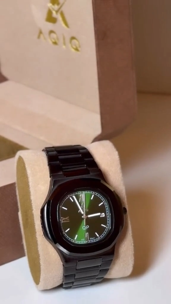 ساعة يد مطاطية للرجال باللون الأسود