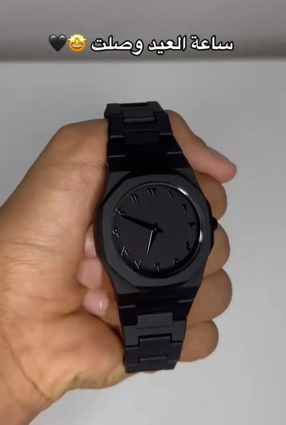 ساعة أورا عربية فاخرة باللون الأسود ساعة Aura العربية الفاخرة