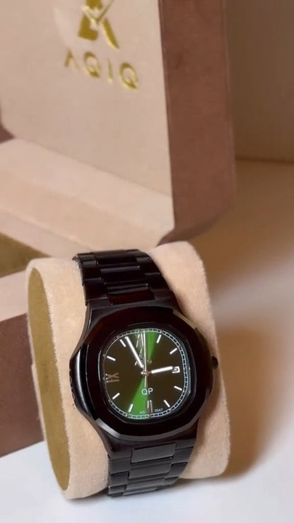 ساعة يد مطاطية للرجال باللون الأسود